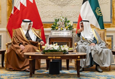 سمو ولي العهد رئيس مجلس الوزراء يؤكد على عمق ومتانة العلاقات البحرينية الكويتية التي تستند إلى وشائج القربى والتاريخ المشترك
