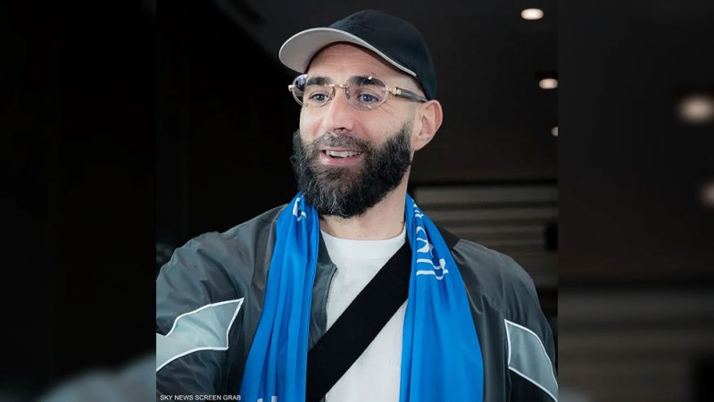 الهلال السعودي يشكر الوليد بن طلال.. وبنزيما بقميص "الزعيم"