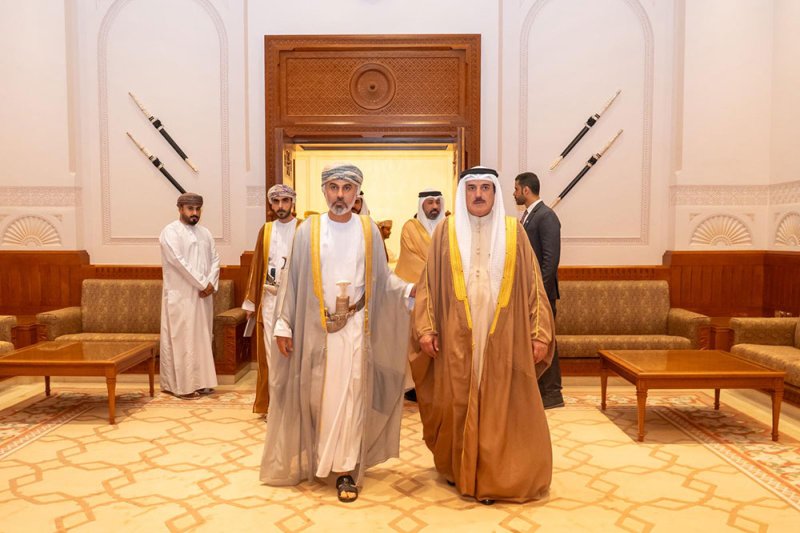 رئيس مجلس النواب ورئيس مجلس الشورى العماني يؤكدان دعم التعاون المشترك في كافة المسارات التنموية