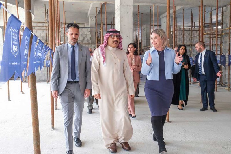 بحضور وزير التربية.. تدشين مشروع مبنى المرحلة الثانوية بالمدرسة البريطانية