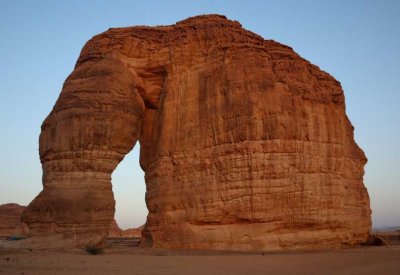اكتشاف العلا: مغامرتي الفردية في قلب الجزيرة العربية القديمة