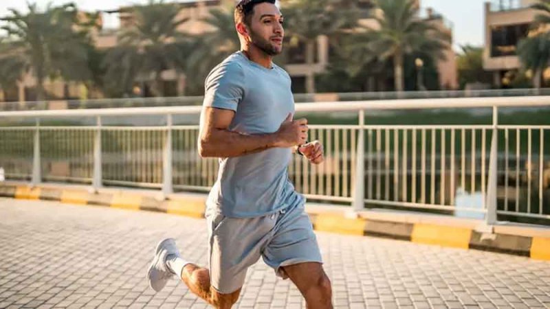 دراسة تمتد 47 عامًا تكشف: ذروة التحمل واللياقة بين 26 و36 عامًا ثم يبدأ التراجع