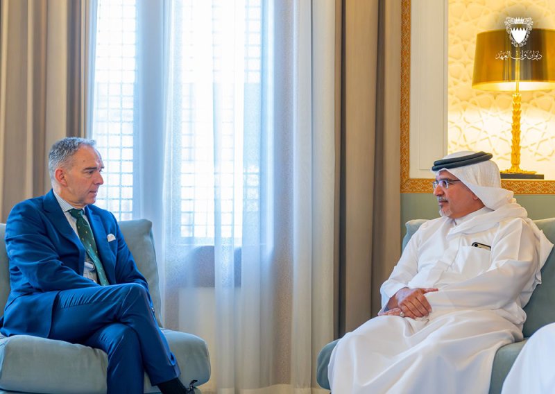 سمو ولي العهد رئيس مجلس الوزراء يستقبل رئيس مجلس الأمناء عضو المجلس الاستشاري للمعهد الدولي للدراسات الاستراتيجية
