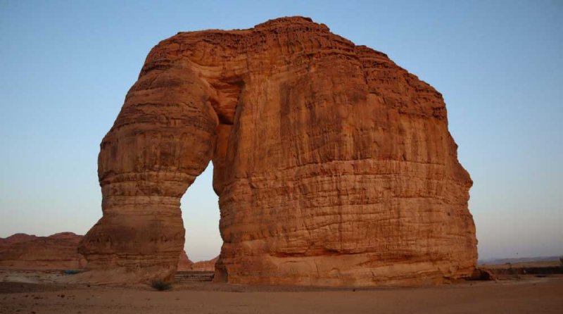 اكتشاف العلا: مغامرتي الفردية في قلب الجزيرة العربية القديمة