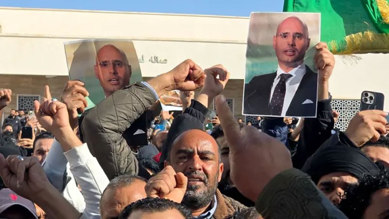 انتهاء مراسم دفن سيف الإسلام القذافي في بني وليد
