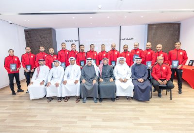اتحاد كرة القدم يسلم الشارات الدولية لحكامه للعام 2026