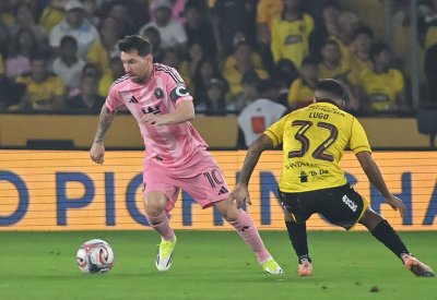 ميسي يؤكد جاهزيته للمونديال.. هدف "مذهل" بذكريات برشلونة