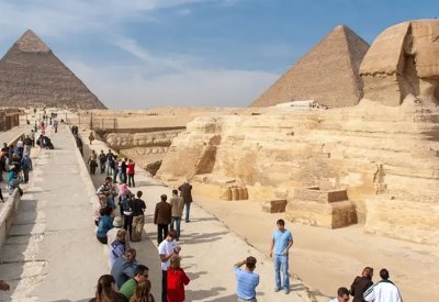 مصر تتصدر الشرق الأوسط بنمو أعداد السياح الوافدين في عام 2025