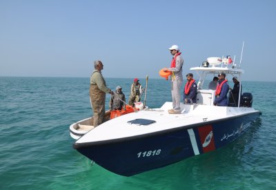 خفر السواحل تنفذ حملة توعوية بحرية بالتعاون مع بابكو إنرجيز ضمن مشروع المسح البحري ثلاثي الأبعاد