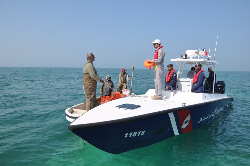 خفر السواحل تنفذ حملة توعوية بحرية بالتعاون مع بابكو إنرجيز ضمن مشروع المسح البحري ثلاثي الأبعاد