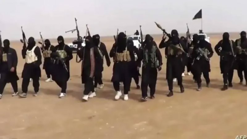 العراق يتسلم 4583 معتقلاً من عناصر داعش المحتجزين في سوريا