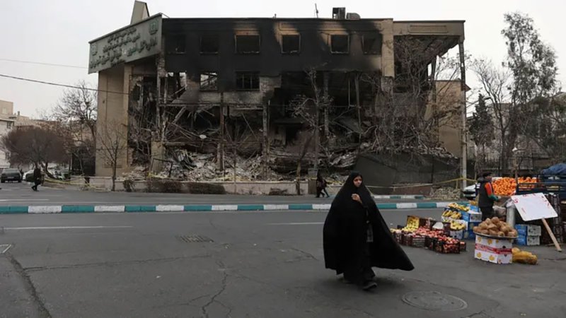 روسيا لا تستبعد ضرب أميركا لإيران.. "الوضع خطير"
