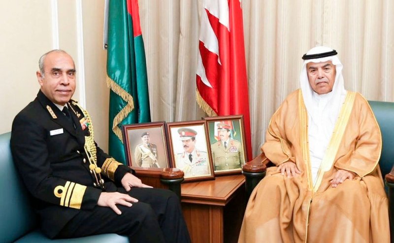 وزير شؤون الدفاع يشيد بتميز العلاقات مع الهند