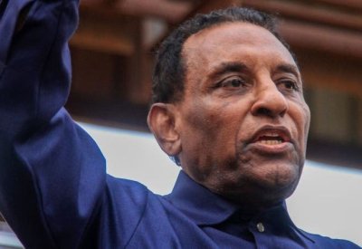 رئيس وزراء السودان: لدينا مبادرة سلام وهي الحل الأمثل لإنهاء الحرب