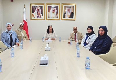 الرئيس التنفيذي للمستشفيات الحكومية تستقبل رابطة الطب النفسي للأطفال والناشئة بجمعية الأطباء البحرينية