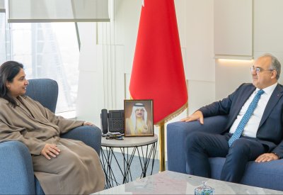 المدير العام لمعهد الإدارة العامة تستقبل سفير الجمهورية اللبنانية لدى مملكة البحرين