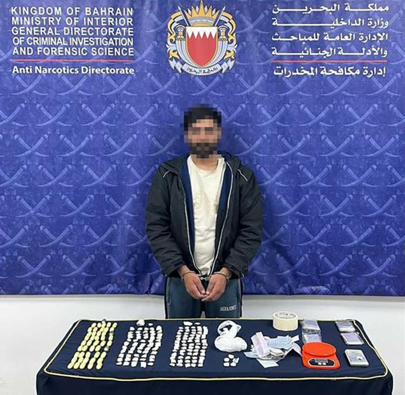 المباحث والأدلة الجنائية: القبض على شخصين لحيازتهما مواد مُخدرة بأكثر من 61 ألف دينار