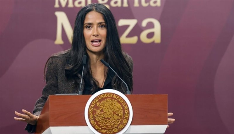 سلمى حايك تنتفض لكرامة المكسيك بفيلم يكسر قيود التشويه