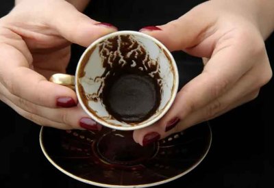 عشاق القهوة في خطر بسبب موجات الحر