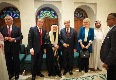 «أولويات الاقتصاد» بمجلس عائلة الشيخ مصطفى والشيخ إسحاق الرمضاني