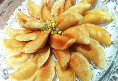 “القطايف”  وحكاية ألف عام