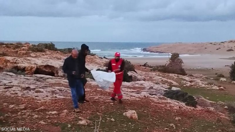 مأساة على سواحل ليبيا.. انتشال جثث 7 مهاجرين بينهم أطفال