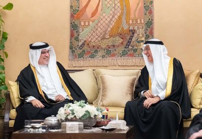 سمو ولي العهد رئيس الوزراء يزور مجلس مستشار جلالة الملك المعظم لشئون الإعلام