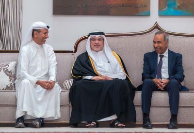سمو ولي العهد رئيس الوزراء يزور مجلس أبناء المرحوم حجي حسن العالي