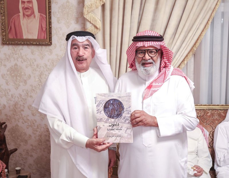 إقبال واسع على مجلس الحاج إبراهيم بن حسن كمال وأولاده الرمضاني