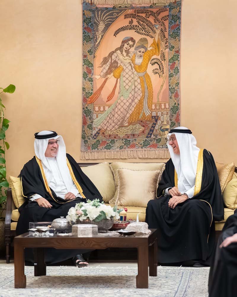 سمو ولي العهد رئيس الوزراء يزور مجلس مستشار جلالة الملك المعظم لشئون الإعلام