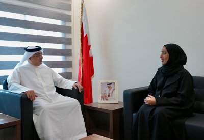 وكالة البحرين للفضاء تحتفي بعائشة الهاجري بعد تخرجها بامتياز مع مرتبة الشرف