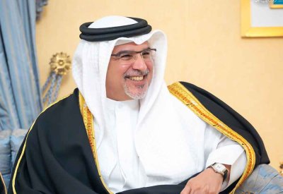سمو ولي العهد رئيس مجلس الوزراء يزور مجلس المرحوم محمد بن عبدالله المناعي