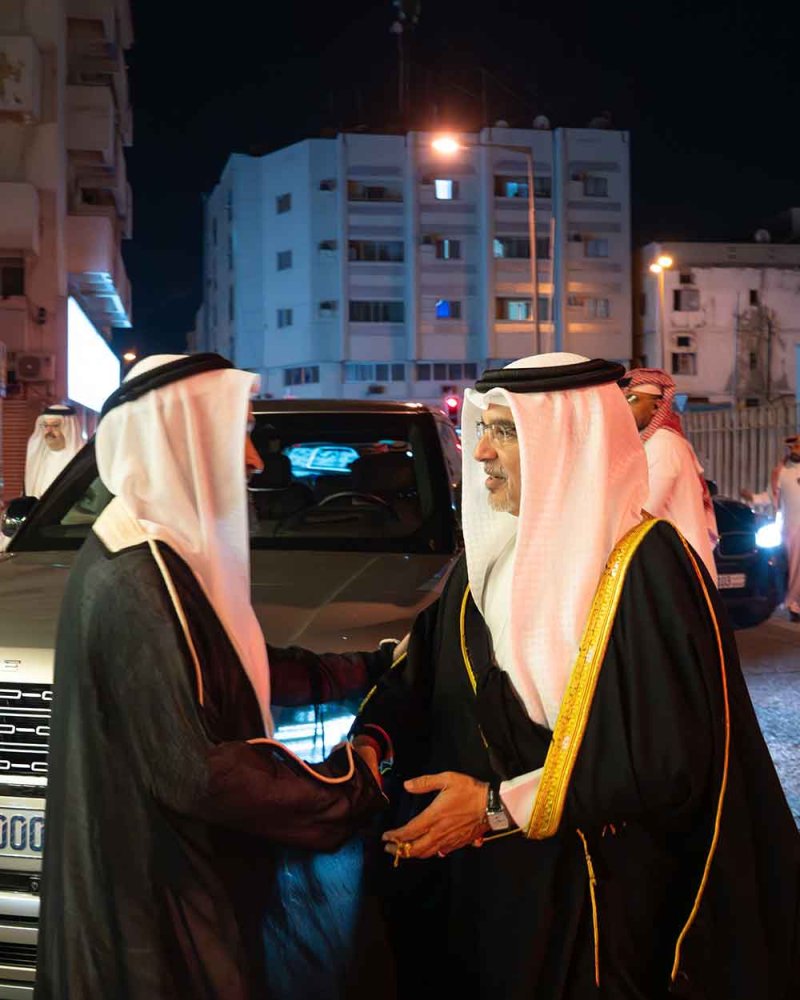 سمو ولي العهد رئيس مجلس الوزراء يزور مجلس عائلة إسحاق بن عبدالرحمن ومصطفى بن عبداللطيف