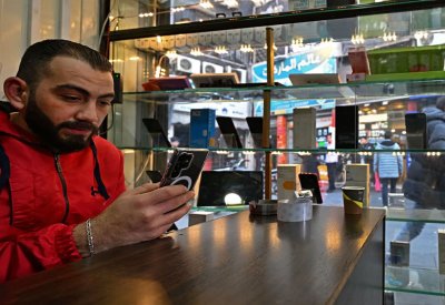 بين واشنطن وبكين.. قطاع الاتصالات السوري في مرمى الضغوط