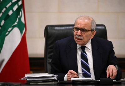نواف سلام يرفض إدخال لبنان في "مغامرات تهدد أمنه"