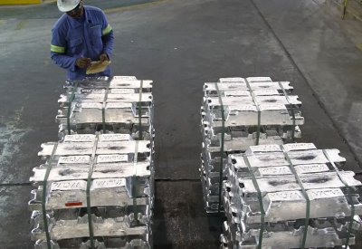 ارتفاع أسعار الألومنيوم 2.8% مع تصاعد مخاوف تعطل الإمدادات