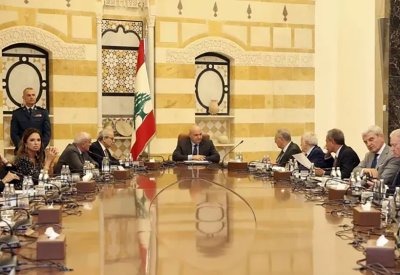 الحكومة اللبنانية تعلن الحظر الفوري لأنشطة حزب الله العسكرية