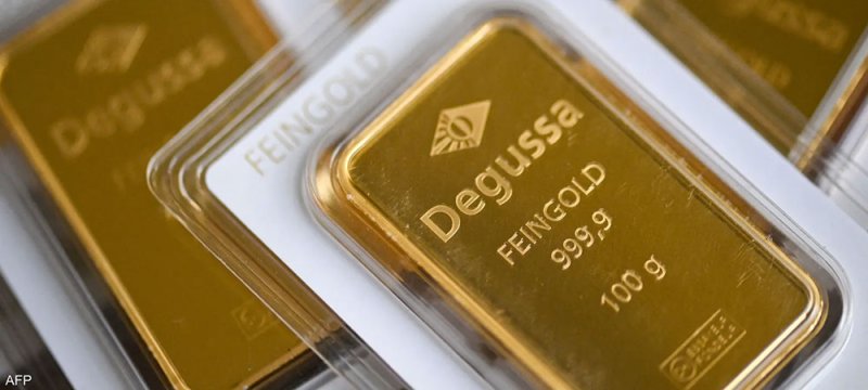 الذهب يرتفع 2% بعد الضربات الأميركية الإسرائيلية على إيران