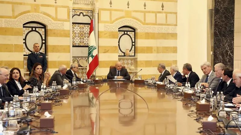 الحكومة اللبنانية تعلن الحظر الفوري لأنشطة حزب الله العسكرية