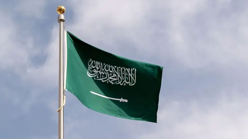 السعودية: اعتراض 5 مسيرات معادية قرب قاعدة الأمير سلطان