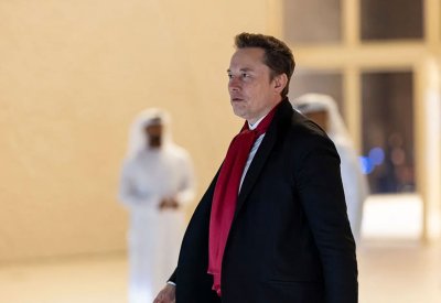 تغريدة إيلون ماسك عن الإمارات تثير إعجاب الآلاف