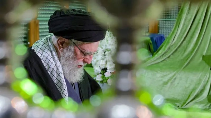 من الخوارزمية إلى الضربة.. "كلود" يحدد مسار اغتيال خامنئي