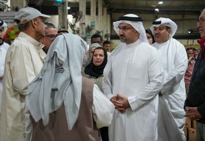 وزير الصناعة والتجارة: تعزيز التعاون مع القطاع الخاص وتكثيف الرقابة لضمان وفرة السلع