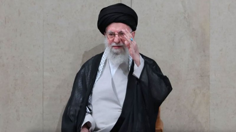 تقرير يكشف خفايا العملية التي أنهت حياة خامنئي