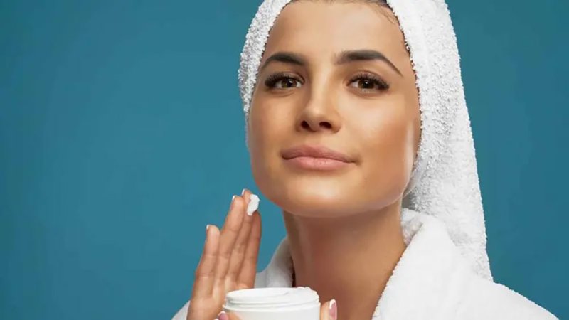 استعادة مرونة البشرة ممكنة وهذه الحيل تحققها