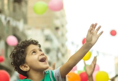 البحوث الفلكية تحدد موعد أول أيام عيد الفطر في مصر