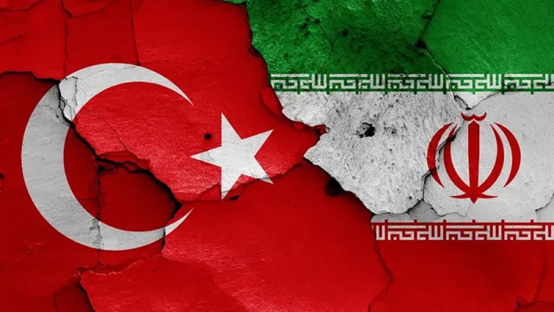 إيران تنفي إطلاق صاروخ باتجاه تركيا