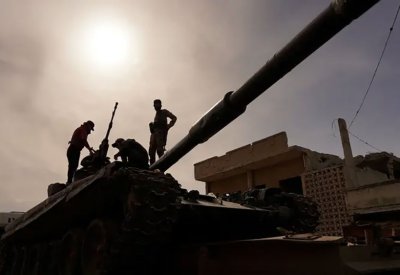 دمشق تعزز حماية حدودها.. وتنفي أي خطط لأعمال عسكرية ضد دول الجوار