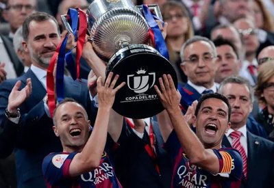 الكشف عن مستقبل تشافي وإنييستا مع منتخب المغرب
