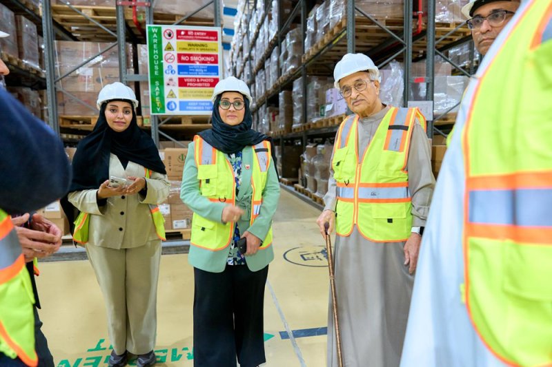 رئيس المجلس الأعلى للصحة ووزيرة الصحة يتفقدان المخازن المركزية للأدوية والمستلزمات الطبية "شفاء للتموين الطبي الوطني"